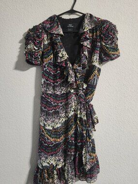 Jill Jill Stuart Wrap Ruffle Print dress women’s size 0 mini puff shoulders